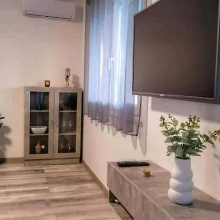 Lägenhet Penthouse Ivan- Two Bedroom With Rooftop Swimming Pool
