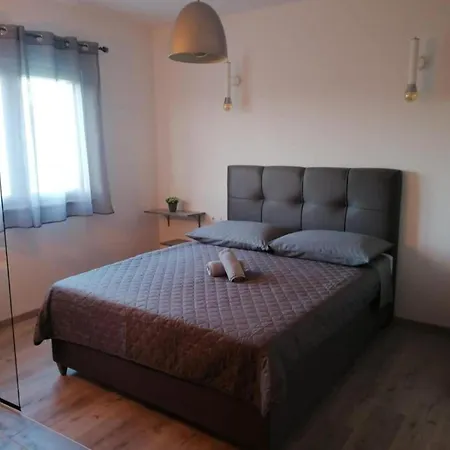 Penthouse Ivan- Two Bedroom With Rooftop Swimming Pool Lägenhet