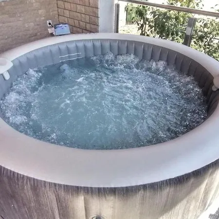 Penthouse Ivan- Two Bedroom With Rooftop Swimming Pool Apartamento Drniš